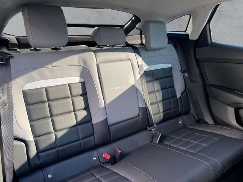 Neu Citroën e-C4 114 kW (156 PS) 2025 Lackierung manhattan green/typ Limousine