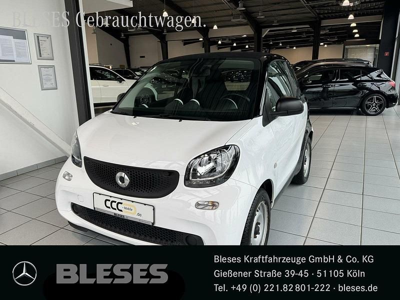 Gebraucht Smart ForTwo Coupé 71 PS (52 kW) 2018 Bodypanels in white Coupé