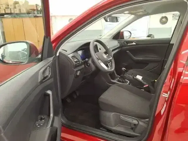 Gebraucht VW T-Cross 95 PS (69 kW) 2025 Kings red metallic SUV