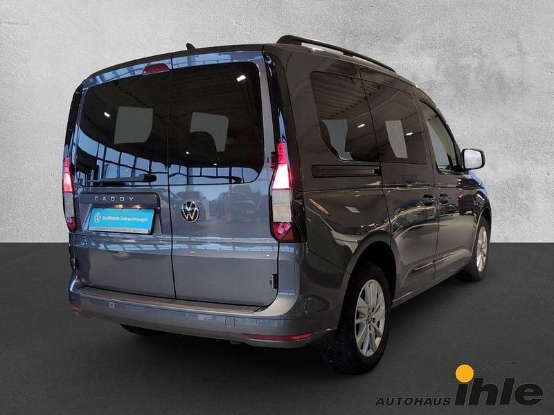 Gebraucht VW Caddy Life 114 PS (83 kW) 2023 Grau Van / Kleinbus