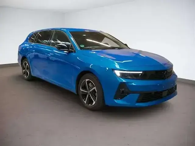 Gebraucht Opel Astra 131 PS (96 kW) 2024 Blau Kleinwagen