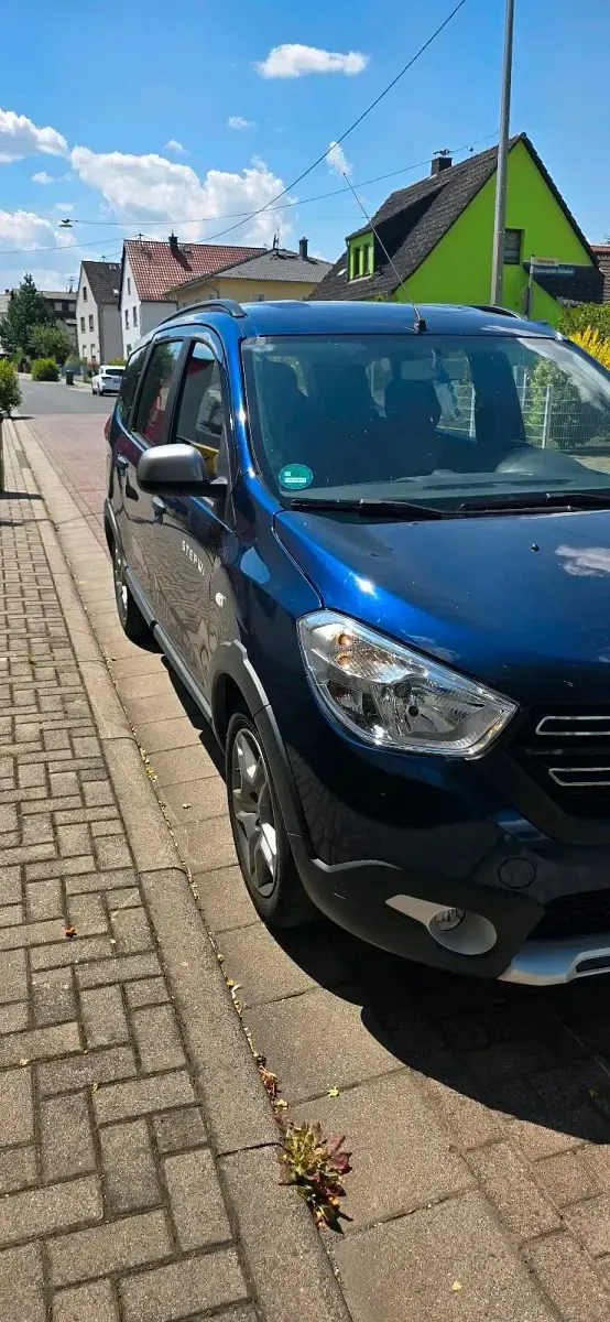 Gebraucht Dacia Lodgy Stepway 102 PS (75 kW) 2018 Blau Van / Kleinbus