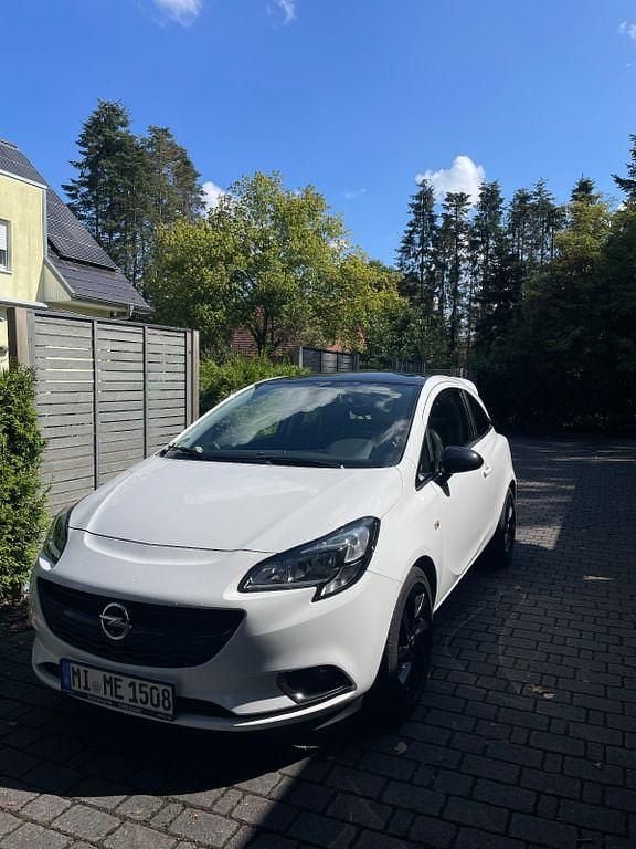 Weiß Gebraucht 2018 Opel Corsa Edition Kleinwagen | 9.000 € (Etwas zu teuer) - Bild 1/4