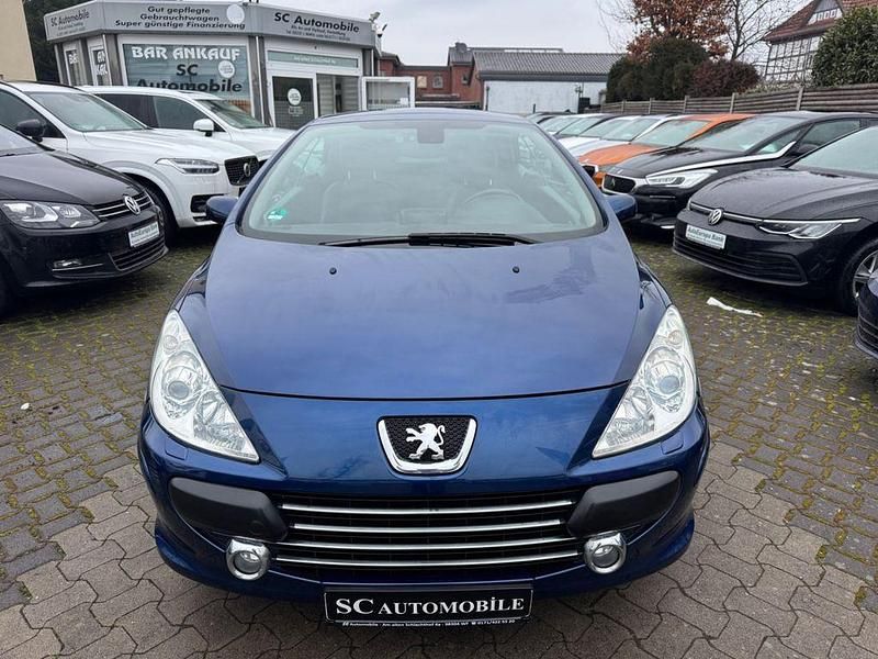 Gebraucht Peugeot 307 CC Tendance 140 PS (102 kW) 2006 Blau montebello/metallic (metallic) Cabrio
