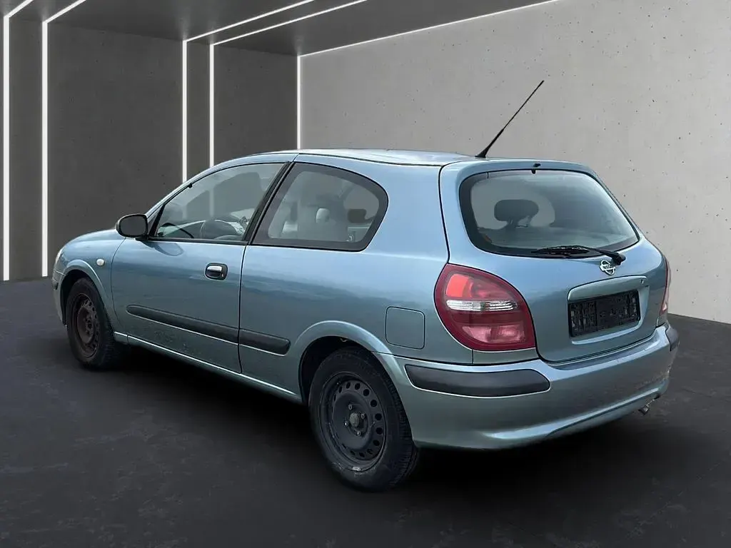 Gebraucht Nissan Almera Acenta+ 90 PS (66 kW) 2000 Grau Limousine