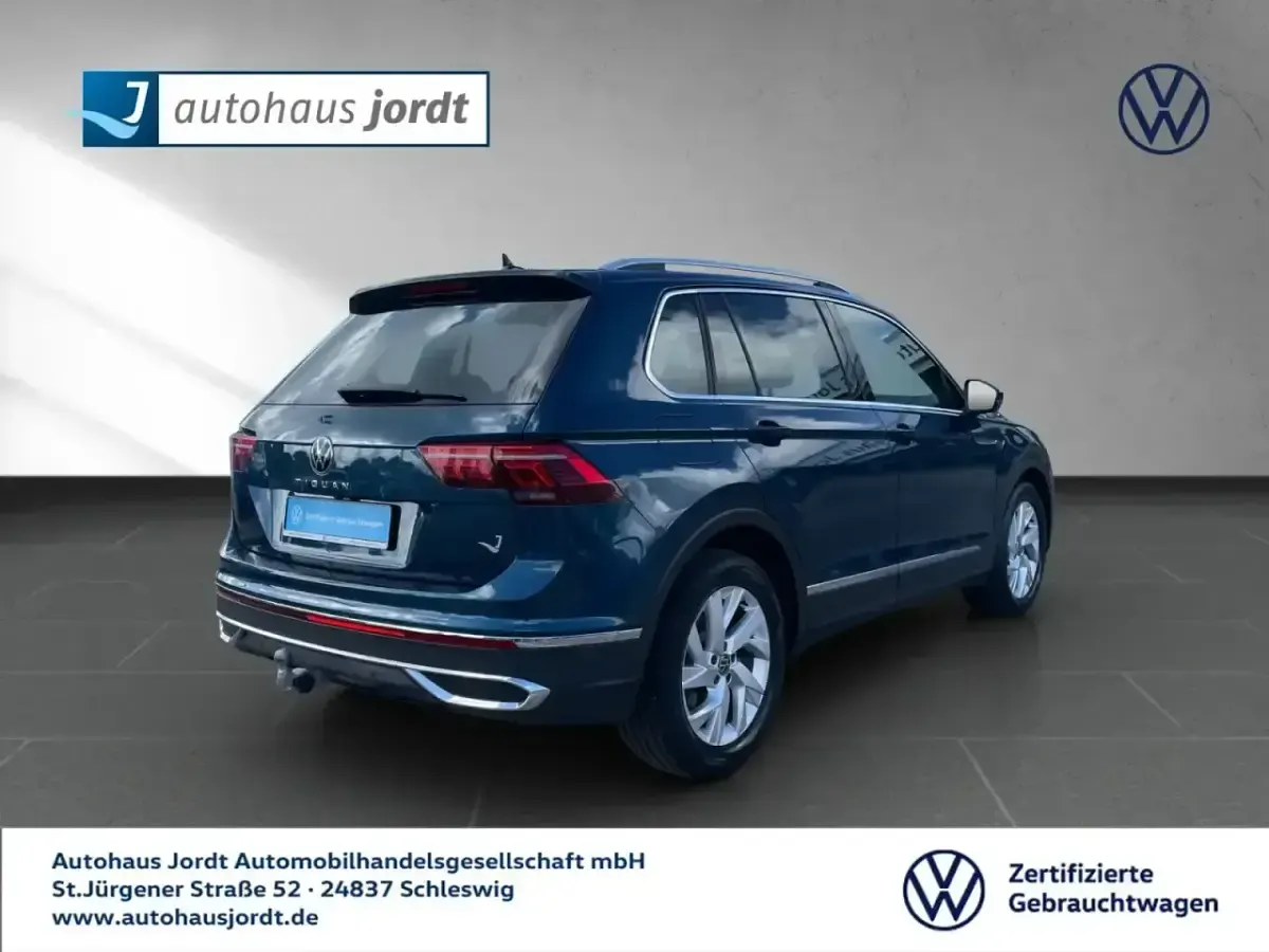 Używany VW Tiguan Elegance 150 KM (110 kW) 2021 Niebieski SUV