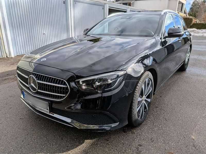 Gebraucht Mercedes E200 160 PS (117 kW) 2020 Schwarz Kombi