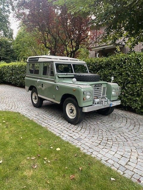 Gebraucht Land Rover 3 64 PS (47 kW) 1977 Grün SUV