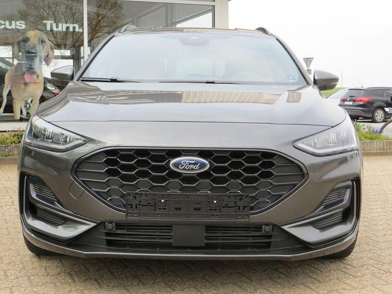 Gebraucht Ford Focus ST-Line X 155 PS (114 kW) 2025 Grau Limousine