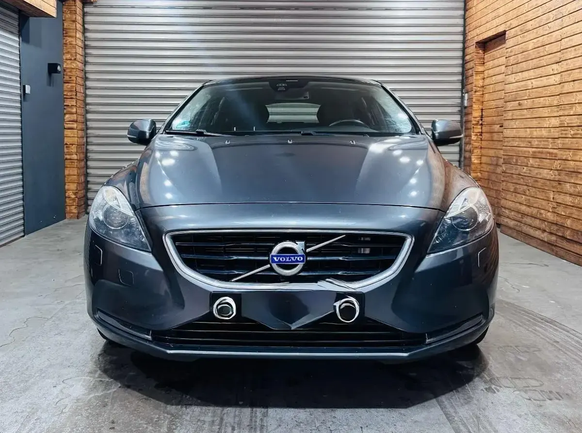 Gebraucht Volvo V40 150 PS (110 kW) 2013 Grau Limousine
