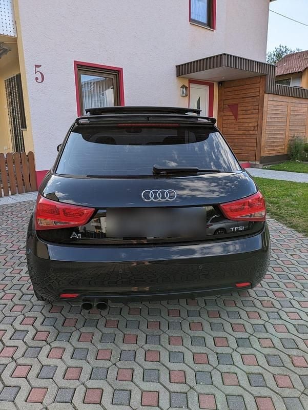 Gebraucht Audi A1 S-Line 122 PS (89 kW) 2011 Schwarz Kleinwagen