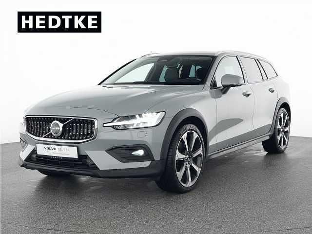 Gebraucht Volvo V60 CC 145 PS (106 kW) 2024 Kombi
