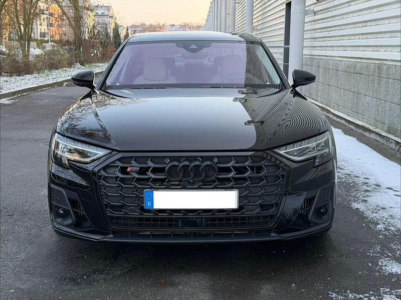 Gebraucht Audi S8 Sport 571 PS (419 kW) 2023 Schwarz Limousine