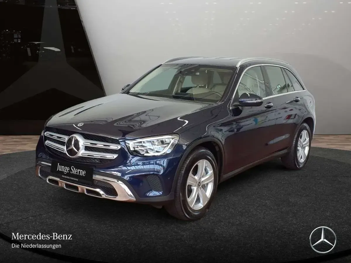 Gebraucht Mercedes GLC400d Exclusive 330 PS (242 kW) 2022 Blau SUV