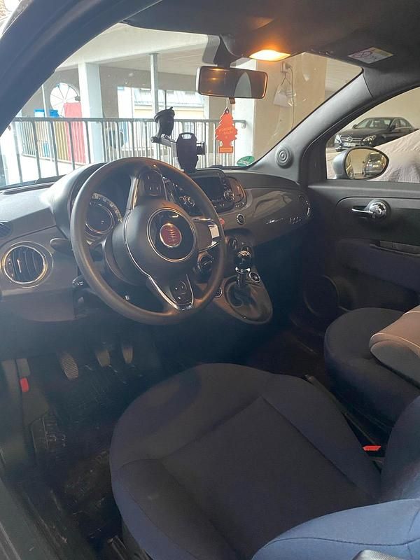 Grau Gebraucht 2021 Fiat 500 Kleinwagen | 8.500 € (Superpreis) - Bild 1/4