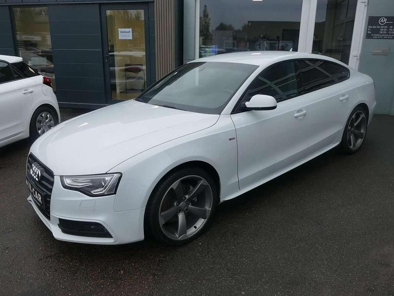 Weiß Gebraucht 2015 Audi A5 Sportback S-Line Kleinwagen | 17.990 € (Fairer Preis) - Bild 1/4