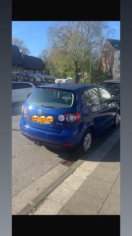 Usata VW Golf V 2005 Blu Utilitaria