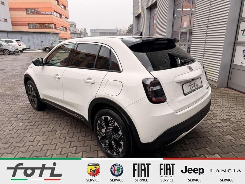 Neu Fiat 600 La Prima 145 PS (106 kW) 2026 Gelato weiß SUV