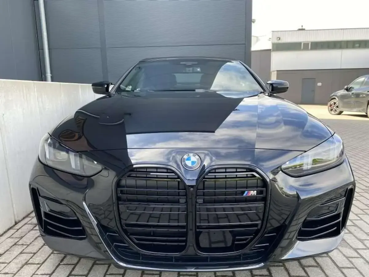 Neu BMW 440 392 PS (288 kW) 2026 Saphirschwarz metallic Cabrio