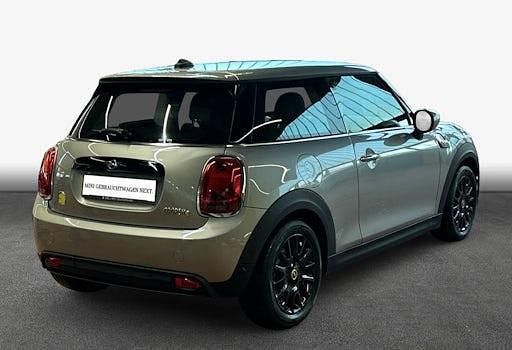 Gebraucht Mini Cooper Essential 135 kW (184 PS) 2023 Silber Kleinwagen