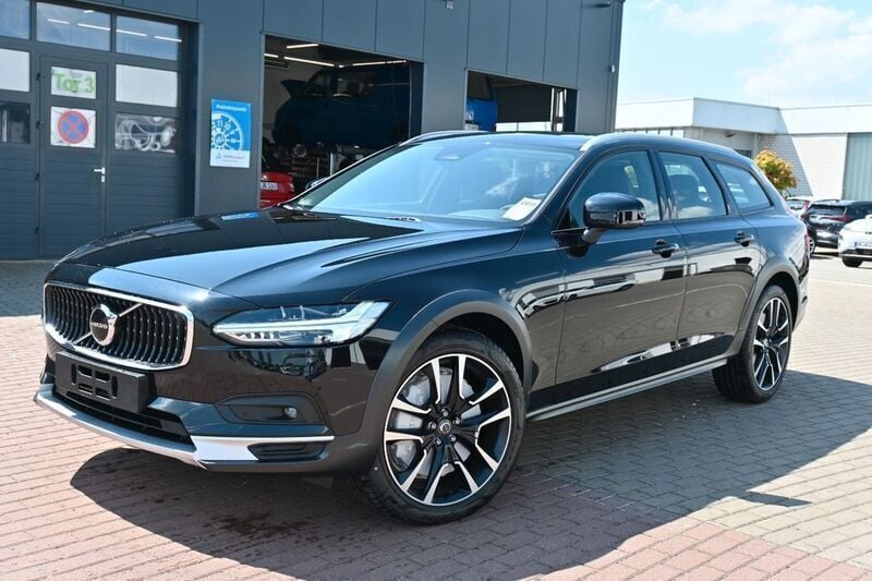 Onyx black / metallic Gebraucht 2024 Volvo V90 CC Plus Kombi | 62.900 € - Bild 1/4