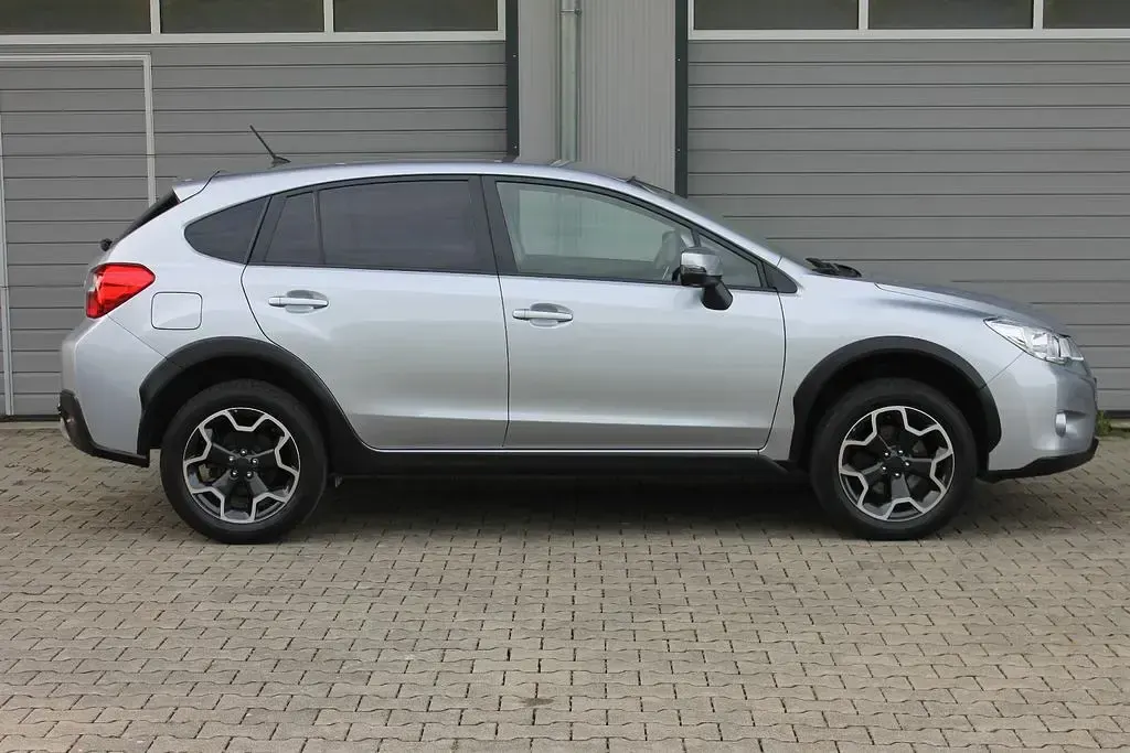 Gebraucht Subaru XV Comfort 150 PS (110 kW) 2015 Silber SUV