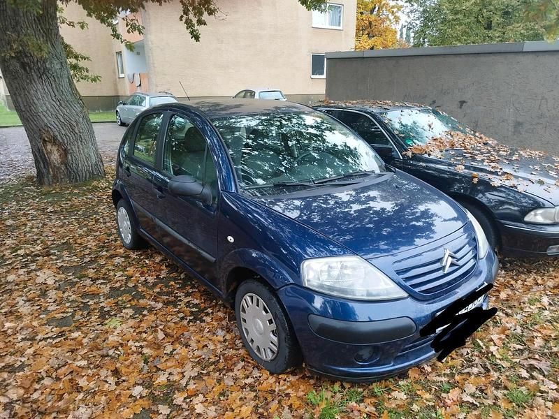 Blau Gebraucht 2005 Citroën C3 Kleinwagen | 650 € - Bild 1/4