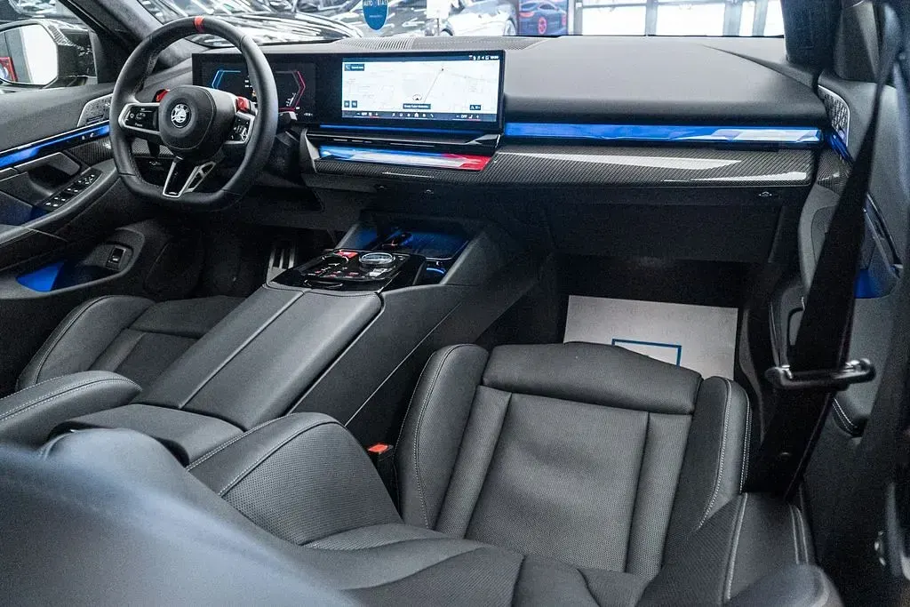 Gebraucht BMW M5 Basis 727 PS (534 kW) 2024 Gelb Limousine