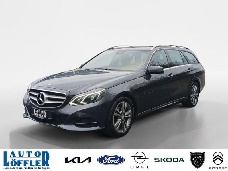 Grau (metallic) Gebraucht 2015 Mercedes E200 Avantgarde Kombi | 17.812 € (Fairer Preis) - Bild 1/4