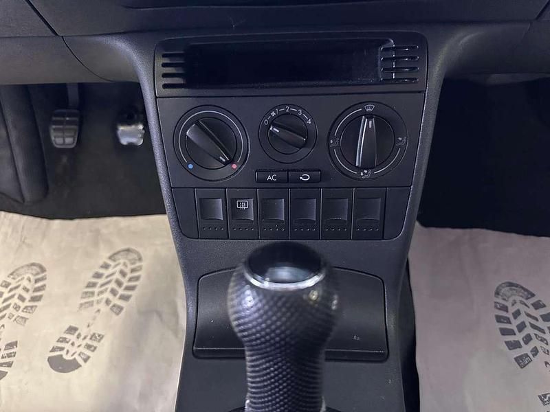 Gebraucht VW Polo Sport 60 PS (44 kW) 2000 Silber Kleinwagen