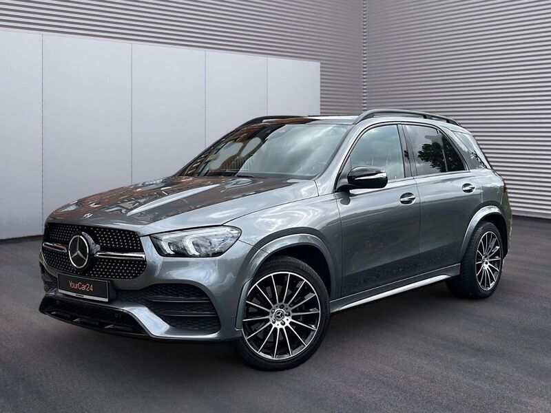 Grau Gebraucht 2019 Mercedes GLE300 AMG line SUV | 41.850 € (Etwas zu teuer) - Bild 1/2