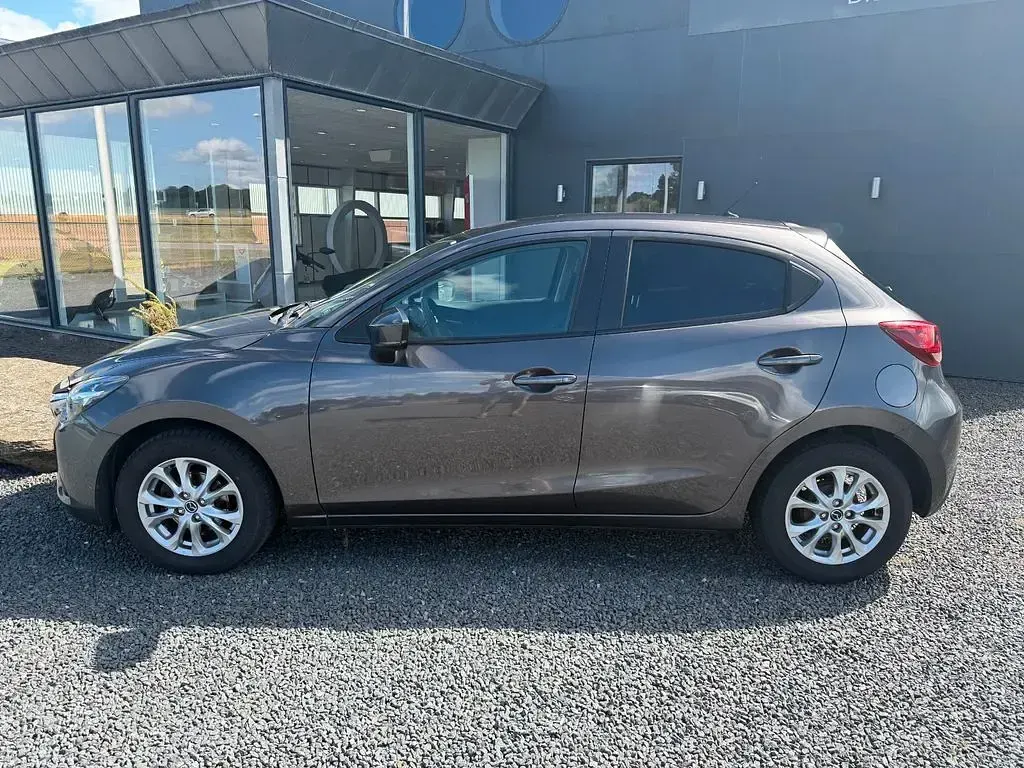 Gebraucht Mazda 2 Exclusive-Line 90 PS (66 kW) 2018 Grau Limousine