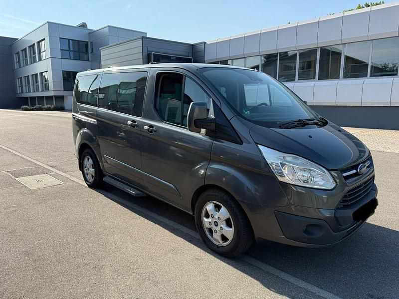 Gebraucht Ford Tourneo 170 PS (125 kW) 2016 Van / Kleinbus