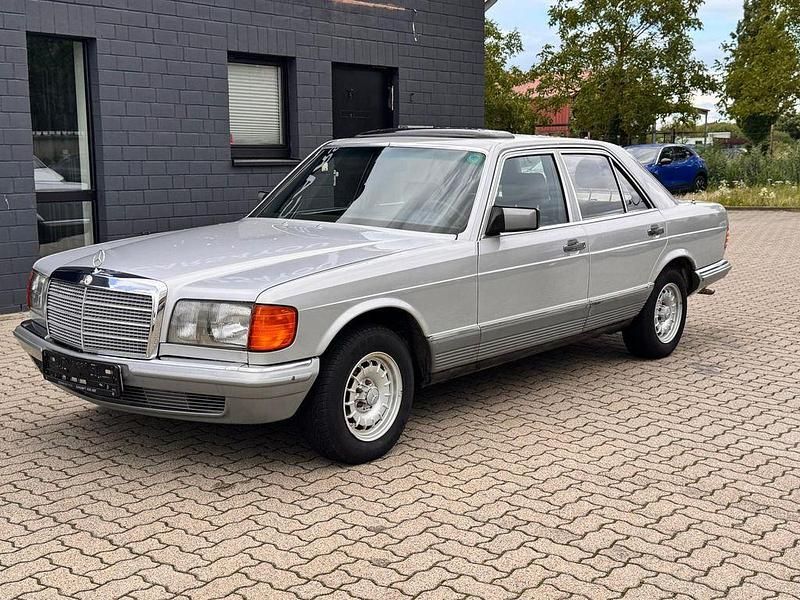 Silber Gebraucht 1981 Mercedes 280 SE Limousine | 7.500 € - Bild 1/4