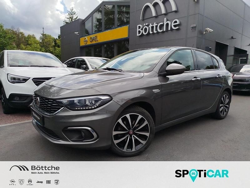 Colore esterno (grigio underground (vr695/a)) Gebraucht 2017 Fiat Tipo Lounge Limousine | 11.780 € (Fairer Preis) - Bild 1/4