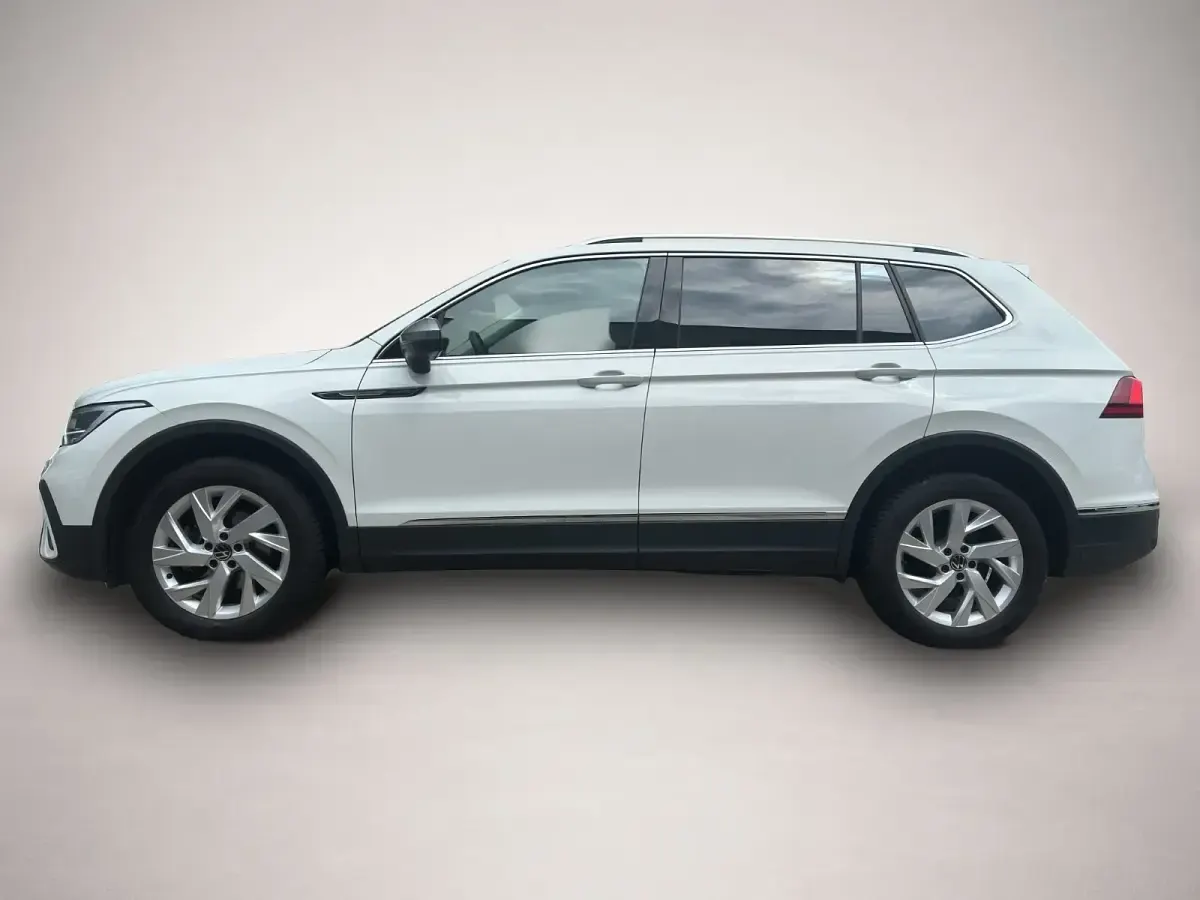 Gebraucht VW Tiguan Allspace Life 150 PS (110 kW) 2024 Weiß SUV