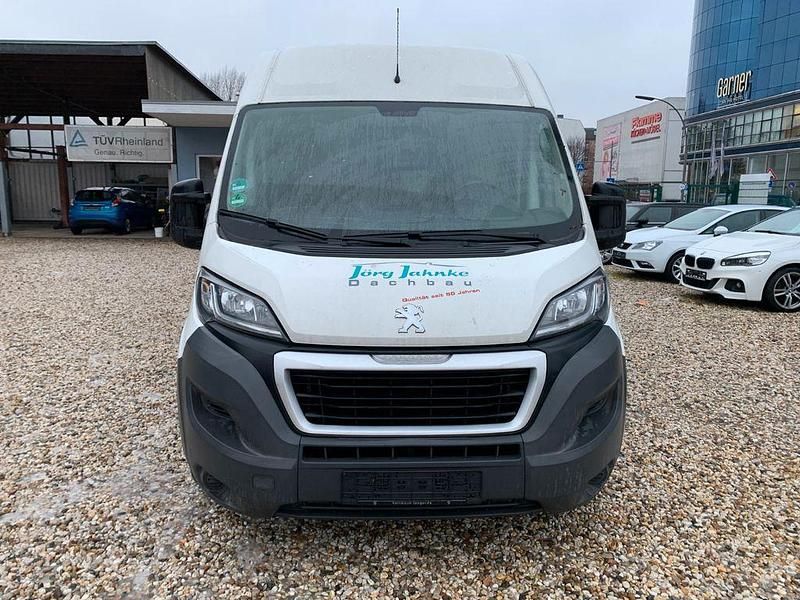 Gebraucht Peugeot Boxer 131 PS (96 kW) 2015 Weiß Van
