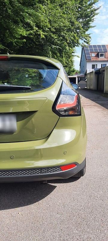 Second-hand Ford Focus 125 CP (91 kW) 2013 Verde Berlinǎ
