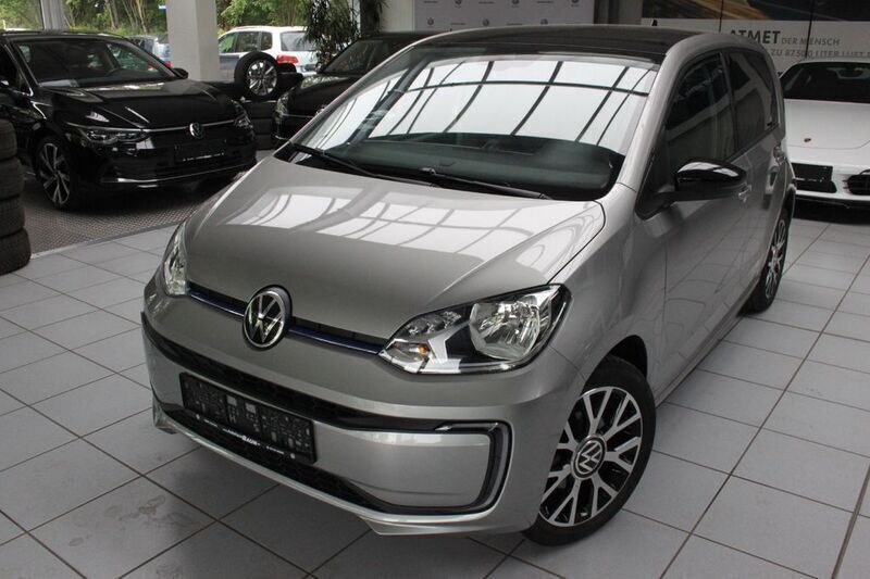 Tungsten silver metallic Gebraucht 2020 VW e-up! Style Kleinwagen | 14.490 € (Fairer Preis) - Bild 1/4