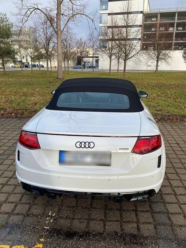 Gebraucht Audi TT S-Line 245 PS (180 kW) 2024 Weiß Cabrio