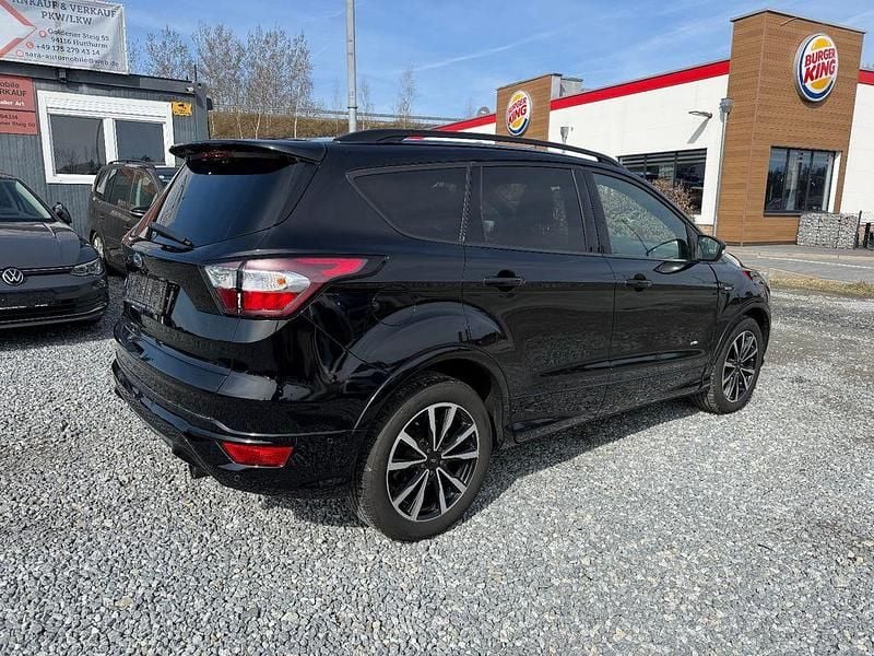Gebraucht Ford Kuga ST-Line 179 PS (131 kW) 2017 Schwarz SUV