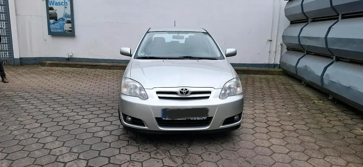 Gebraucht Toyota Corolla 96 PS (70 kW) 2006 Silber Limousine