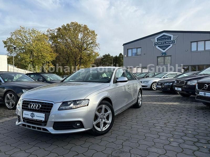 Silber Gebraucht 2009 Audi A4 Attraction Limousine | 9.499 € (Etwas zu teuer) - Bild 1/4