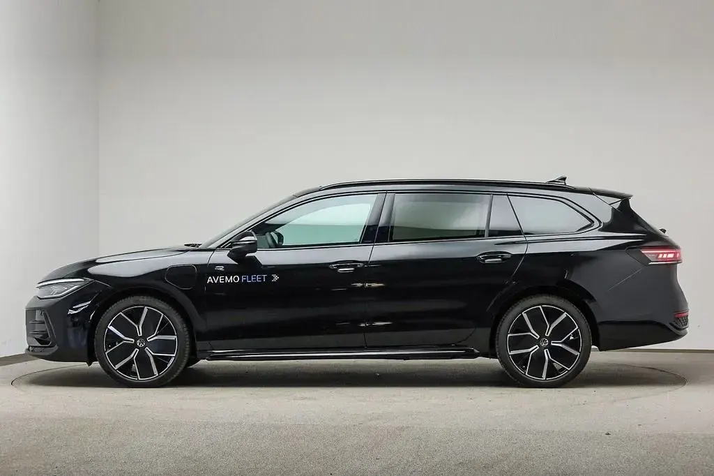 Gebraucht VW Passat Style 272 PS (200 kW) 2026 Schwarz Kombi
