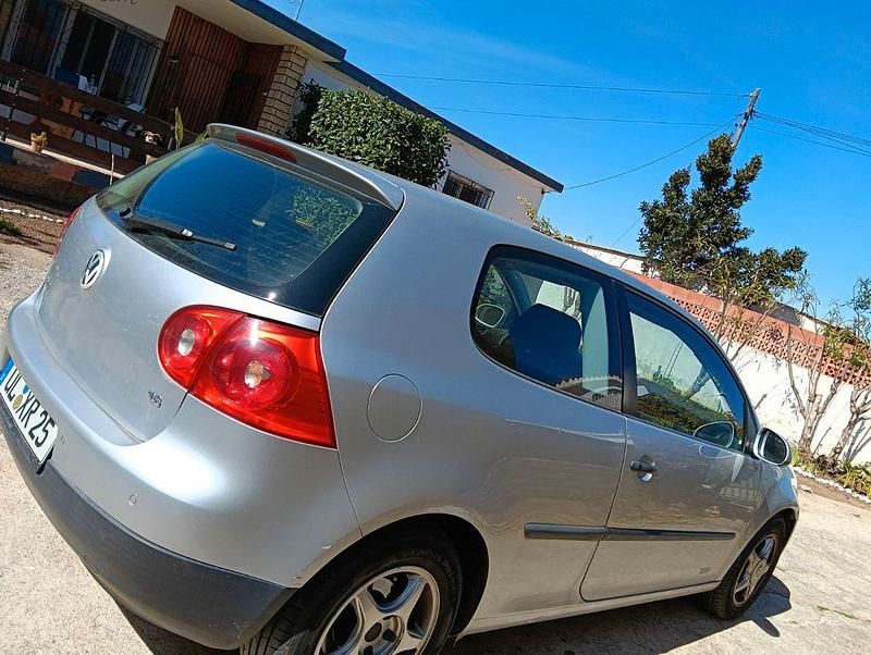 Gebraucht VW Golf IV Comfortline 102 PS (75 kW) 2004 Silber Limousine