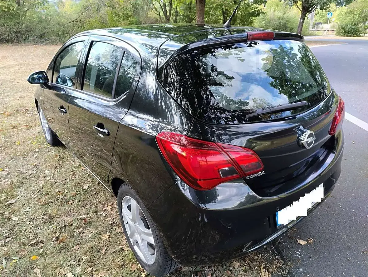 Gebraucht Opel Corsa Edition 69 PS (50 kW) 2015 Schwarz Kleinwagen