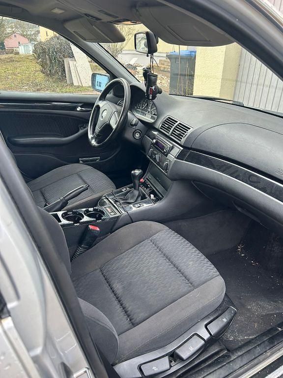 Gebraucht BMW 320 150 PS (110 kW) 1998 Silber Limousine