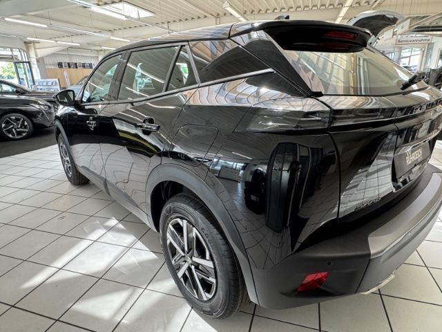 Neu Peugeot 2008 Style 145 PS (106 kW) 2025 Schwarz SUV