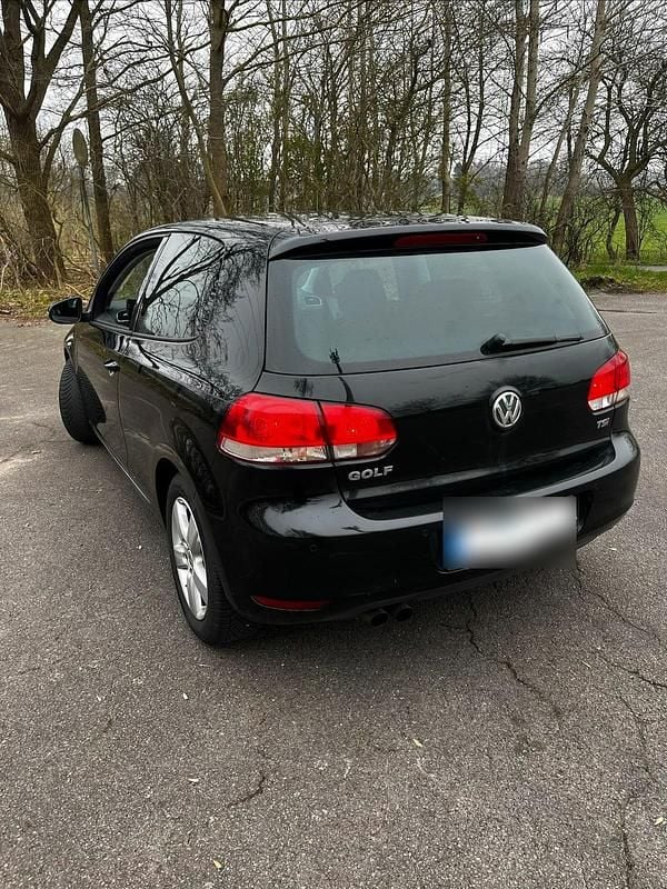 Gebraucht VW Golf VI 122 PS (89 kW) 2011 Schwarz Kleinwagen