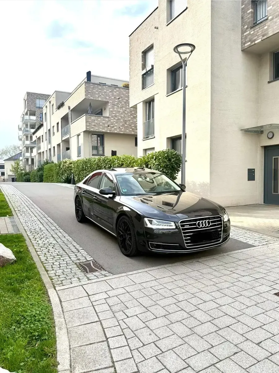 Gebraucht Audi A8 Ambiente 310 PS (228 kW) 2017 Braun Limousine